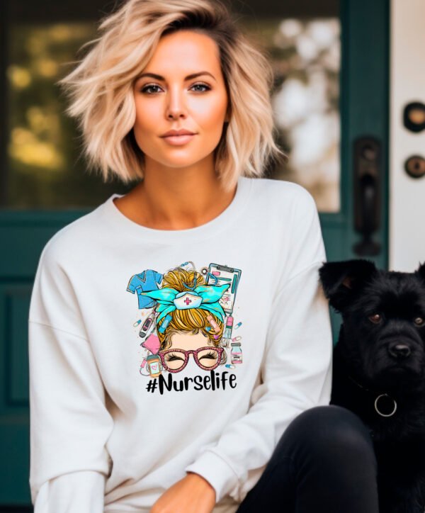 NURSE LIFE BLONDES- SWEATSHIRT